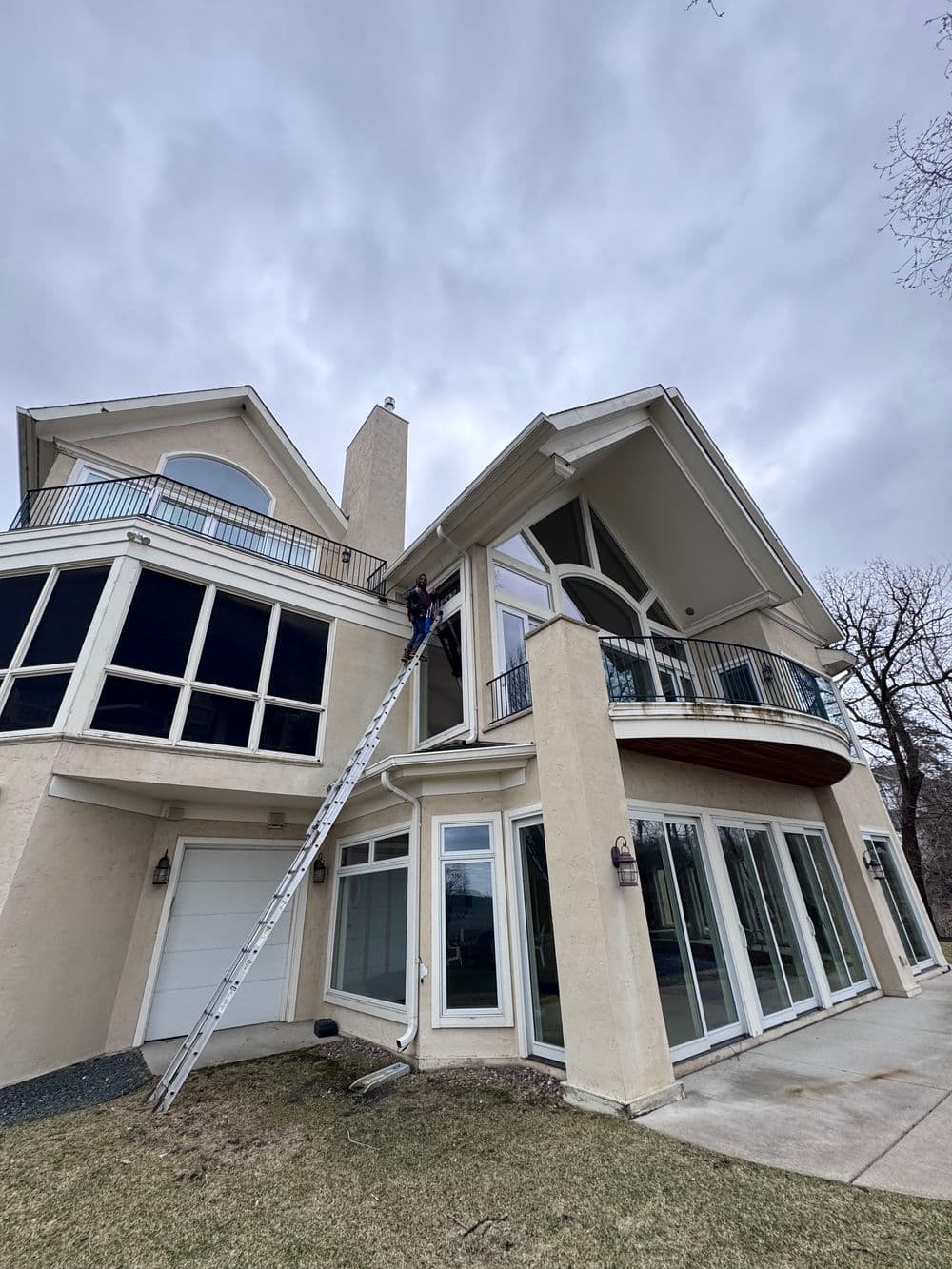 Project Window Cleaning Season Is Back in Mendota Heights image